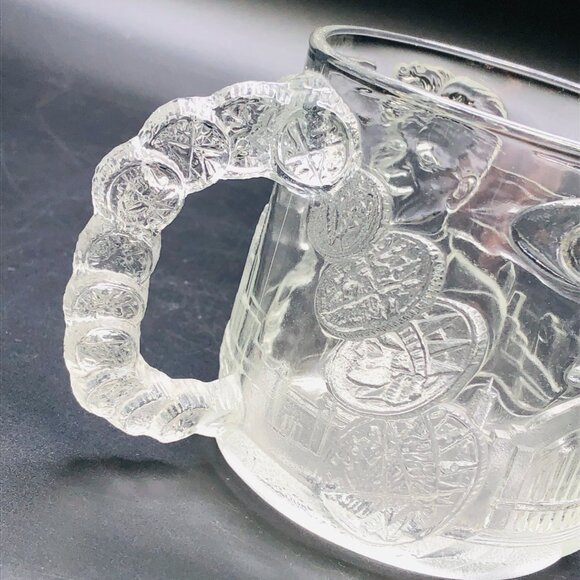 Vintage 1995 BATMAN FOREVER Movie Two Face McDonalds 3D Glass Mug: DC Comics - Picture 6 of 10